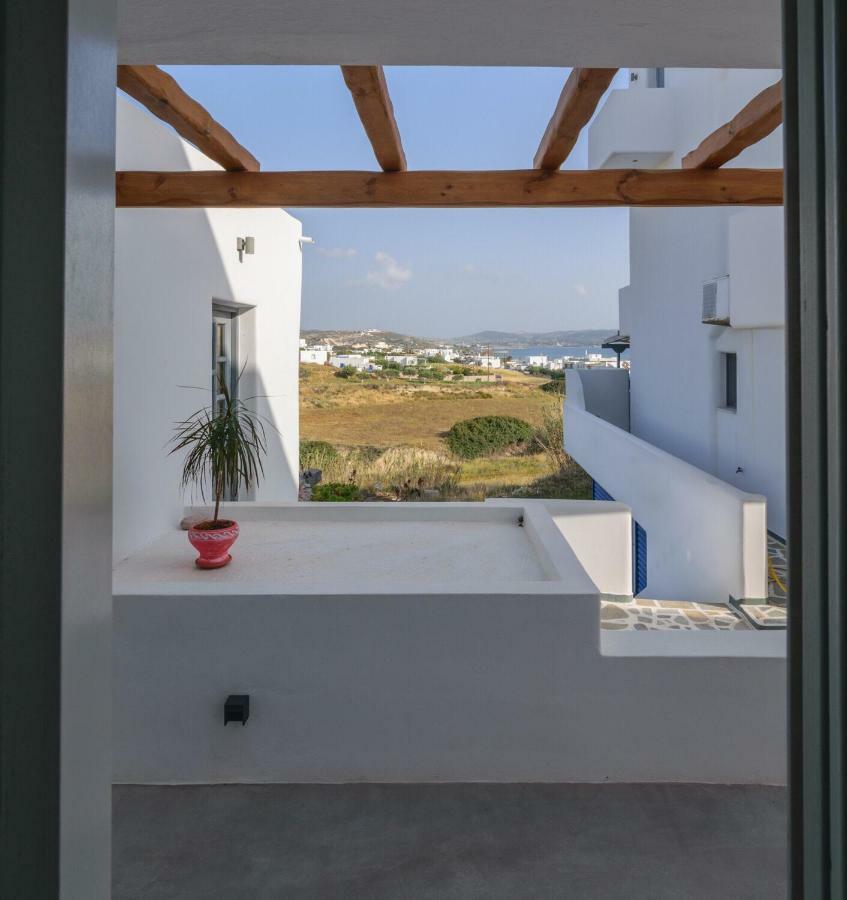 L'arco Milos Apartment *